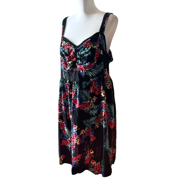 Torrid Black Dress with Colorful Floral Accents SZ 3X - Picture 1 of 4